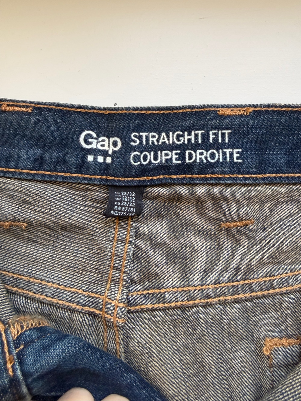2/$25 Gap Men's Straight Fit Jeans - Dark Blue Wash 38x32 - Picture 2 of 4